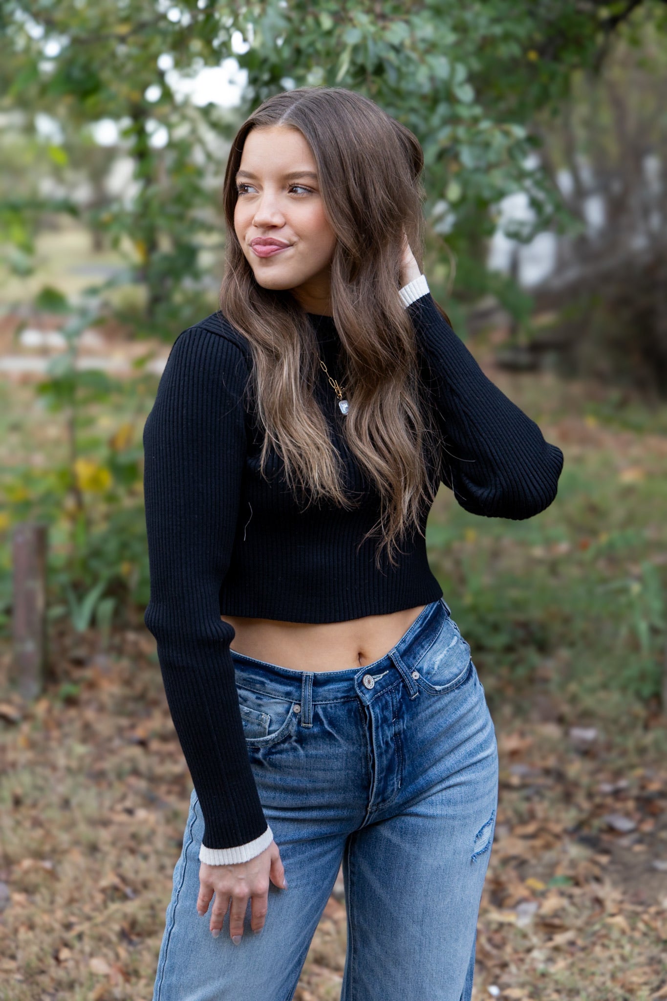 Grady Cropped Sweater - Black