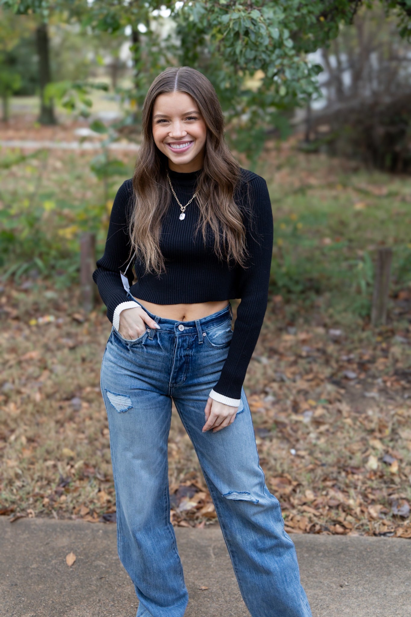 Grady Cropped Sweater - Black