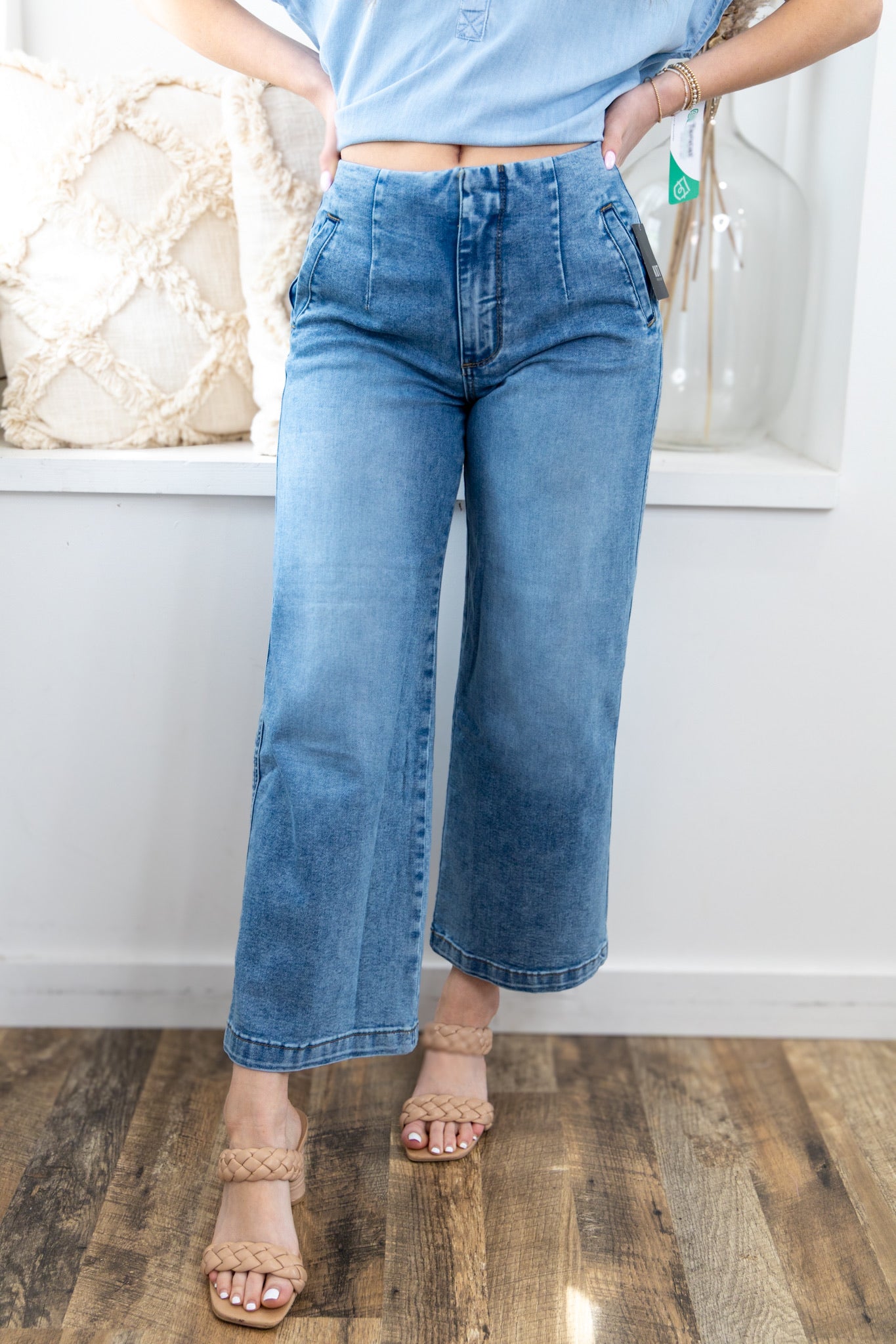 [KUT] Meg High Rise Wide Straight Leg - Medium Wash
