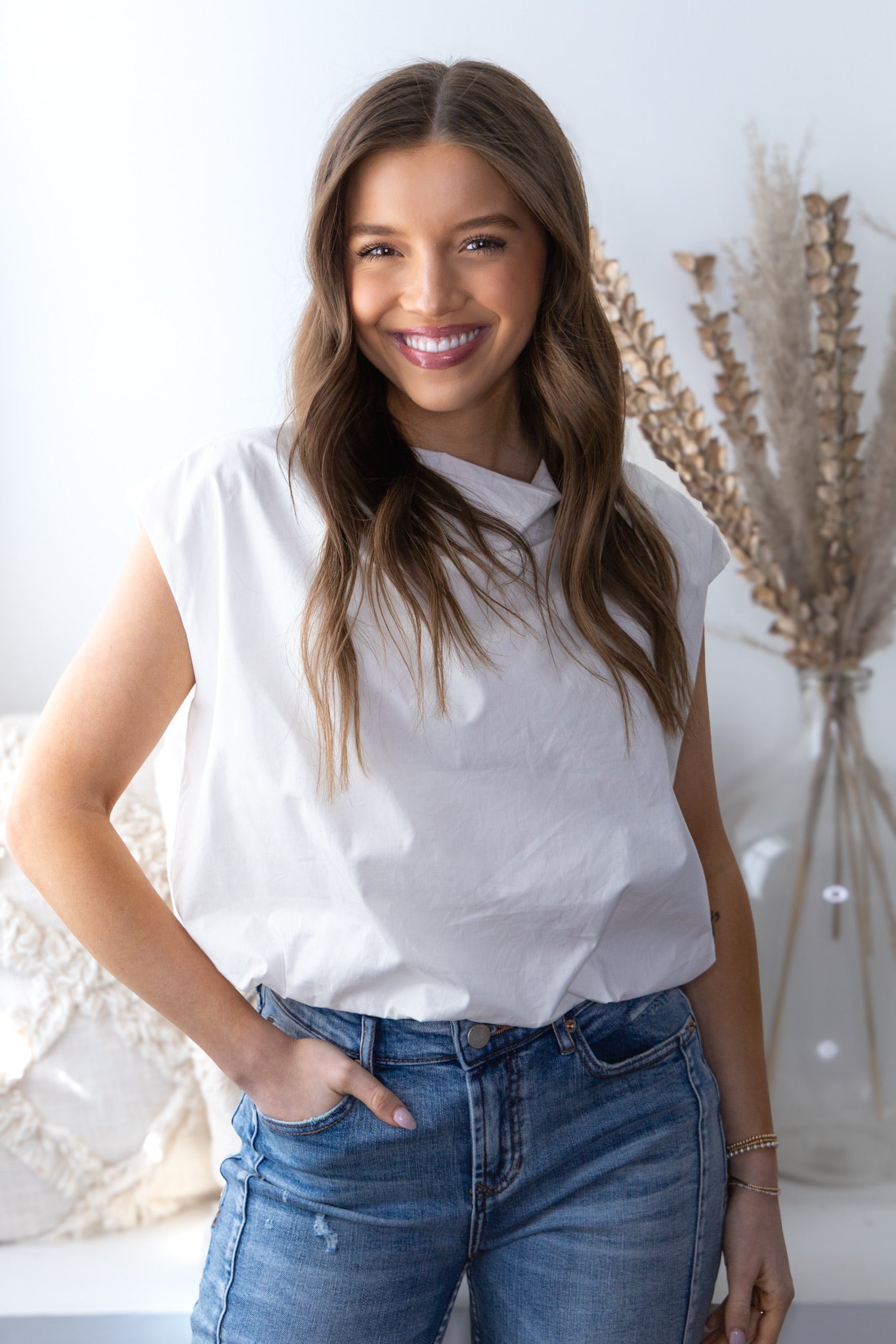 Sleeveless Bubble Top - White